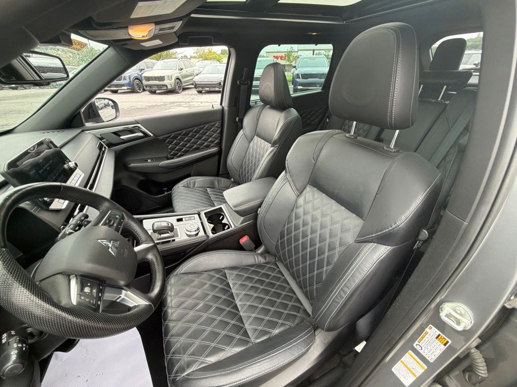 2023 Mitsubishi Outlander SEL