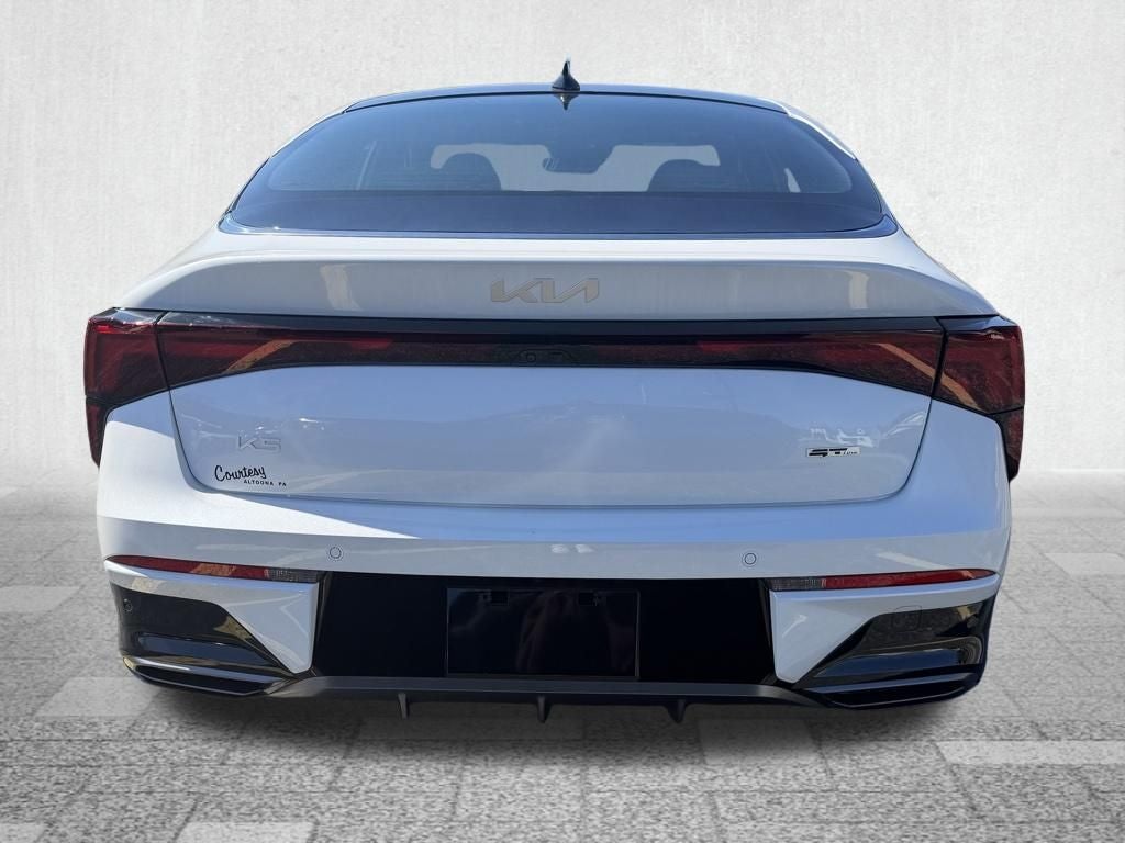 2025 Kia K5 Base