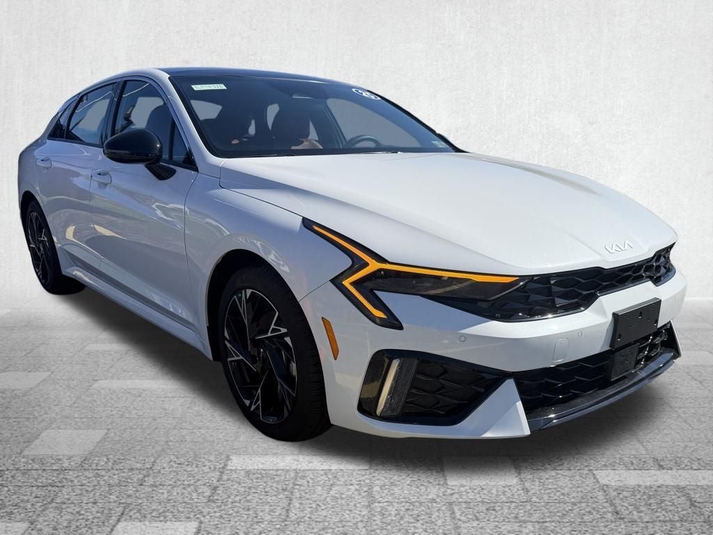 2025 Kia K5 Base