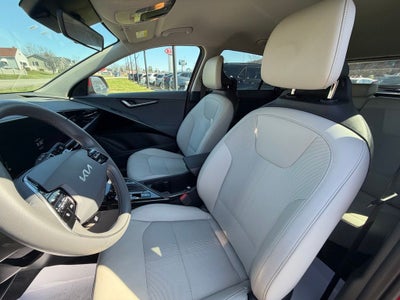 2023 Kia Niro EX